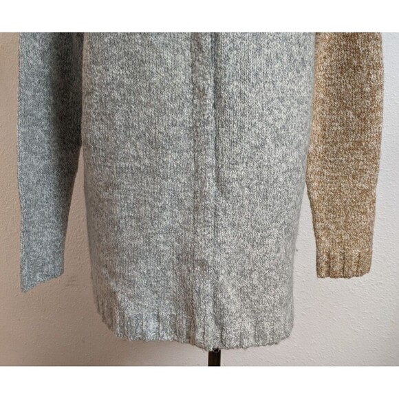 Women's Cabi # 3886 Tilt Cardigan Snap Front Diagonal Color Block Size Small - Picture 5 of 12